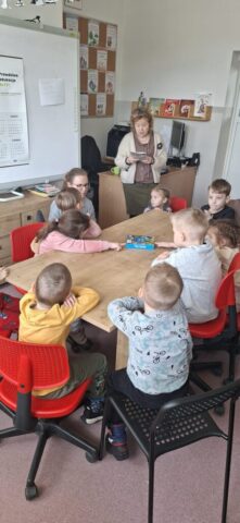 Projekt edukacyjny „Mój wymarzony zawód” w grupie Motylki (6)