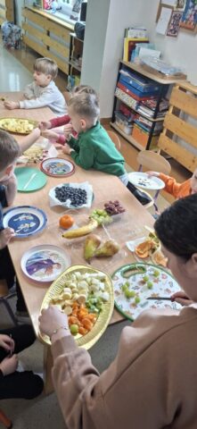 Zdrowo i wesoło w grupie Motylki (17)